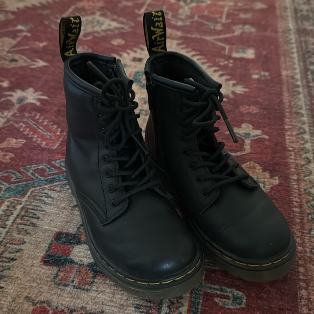 Kids Dr. Martens Zip Boots size 10